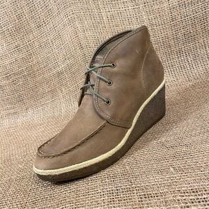 Olukai Boots Ankle Wali Beige Suede Leather Lace Up Size 7